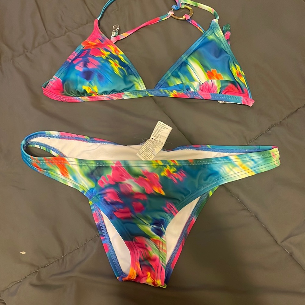 Bikini!!